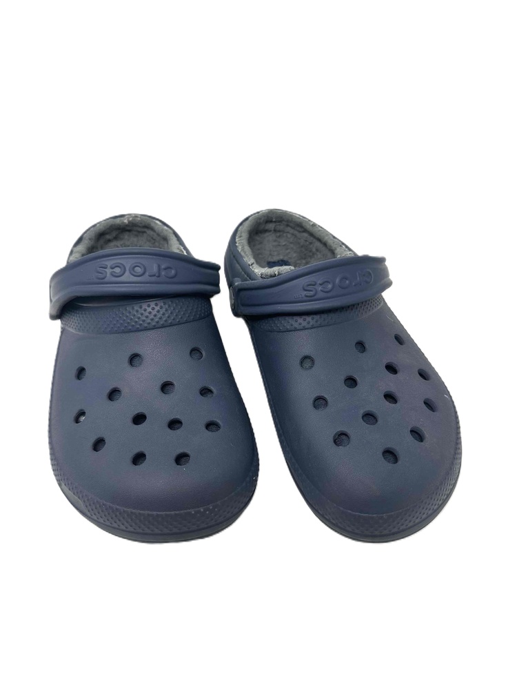 Crocs Clogs Unisex Size Men's 7, Women's 9 Navy Perforated Faux Fur